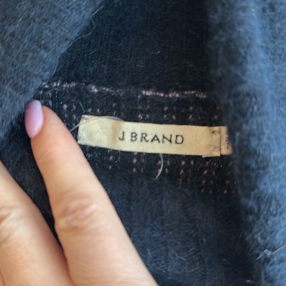 J Brand - Turtleneck Sweater Size S new never worn - Picture 3 of 8